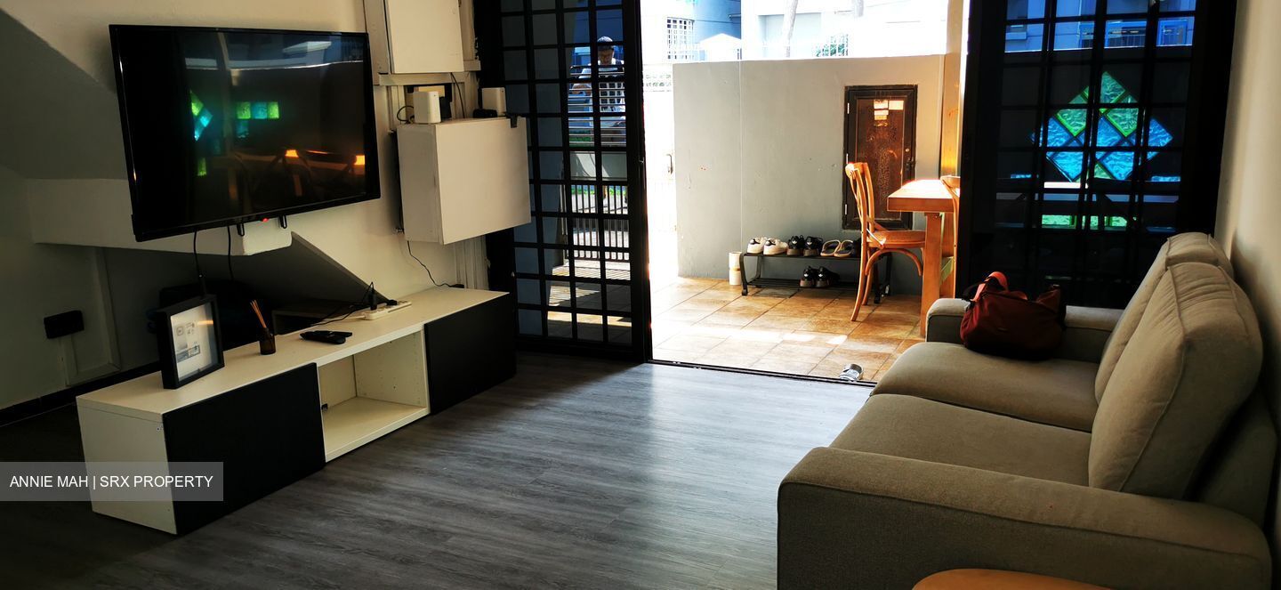 Lorong 42 Geylang (D14), Terrace #569893041
